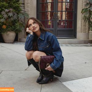 Emma Brooks photo #1938