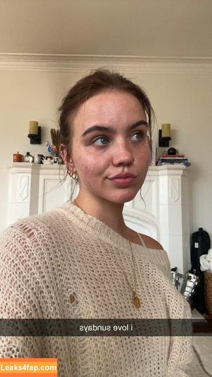 Emma Brooks photo #1941