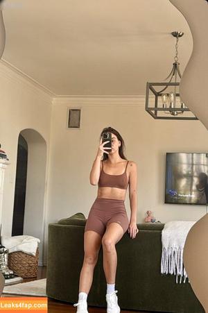 Emma Brooks photo #1949