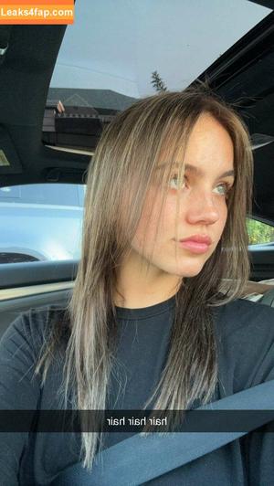 Emma Brooks photo #1954