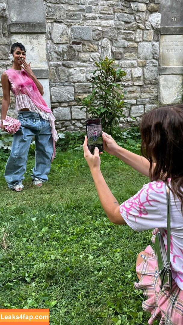 Emma Brooks / emma_brooks / emmabrooks leaked photo photo #2005