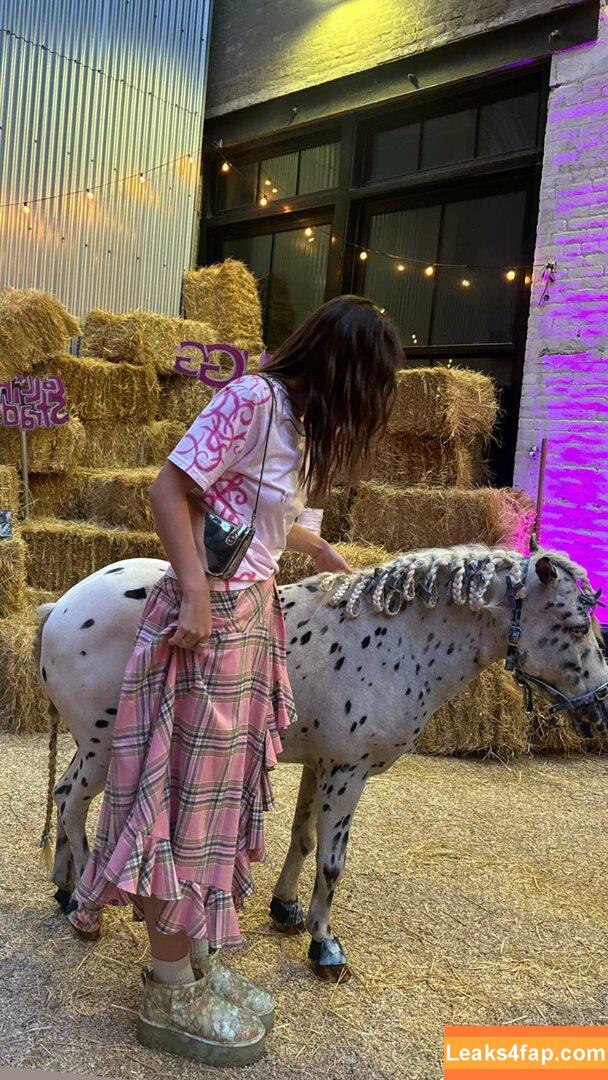 Emma Brooks / emma_brooks / emmabrooks leaked photo photo #2009