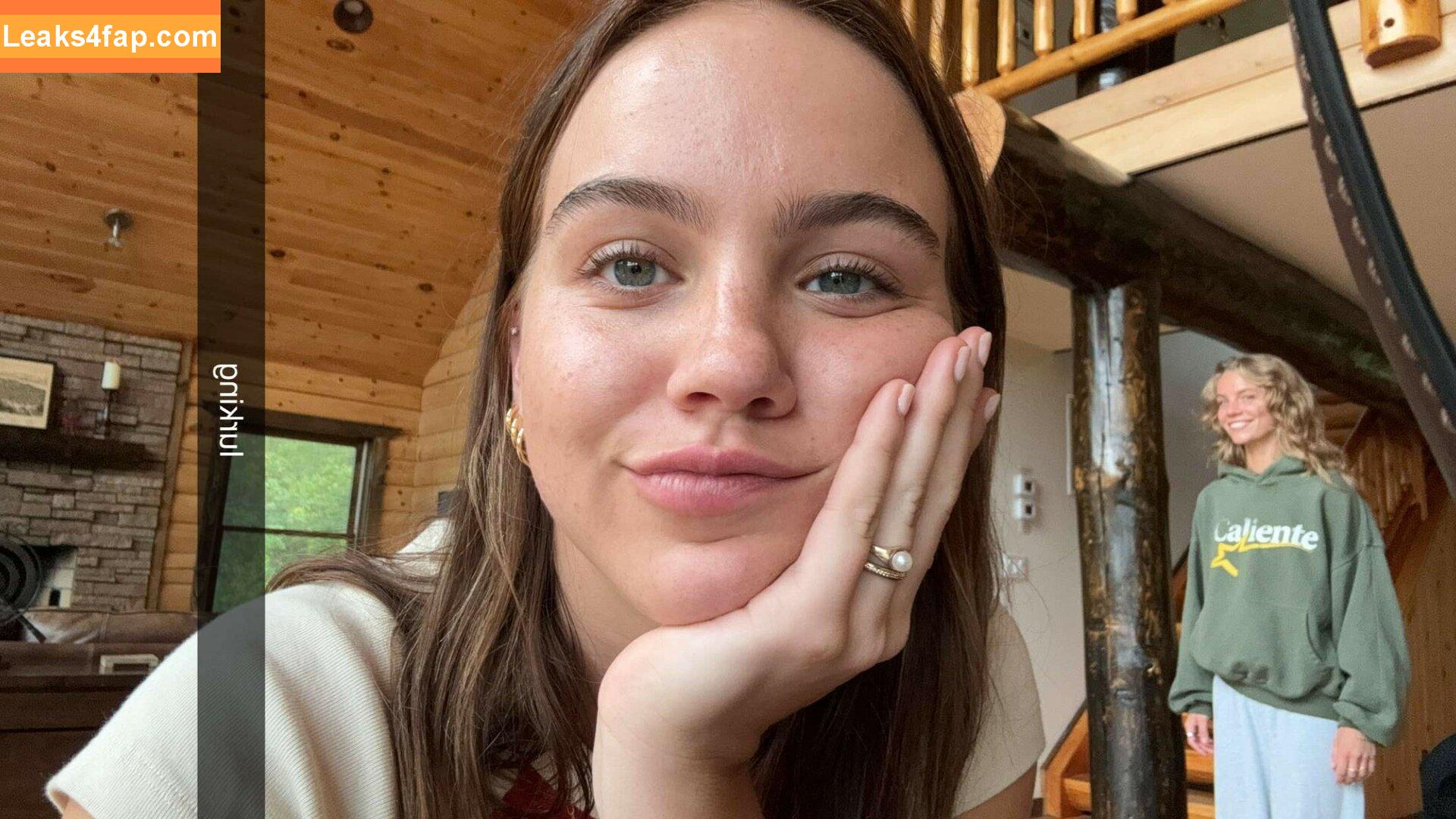 Emma Brooks / emma_brooks / emmabrooks leaked photo photo #2040