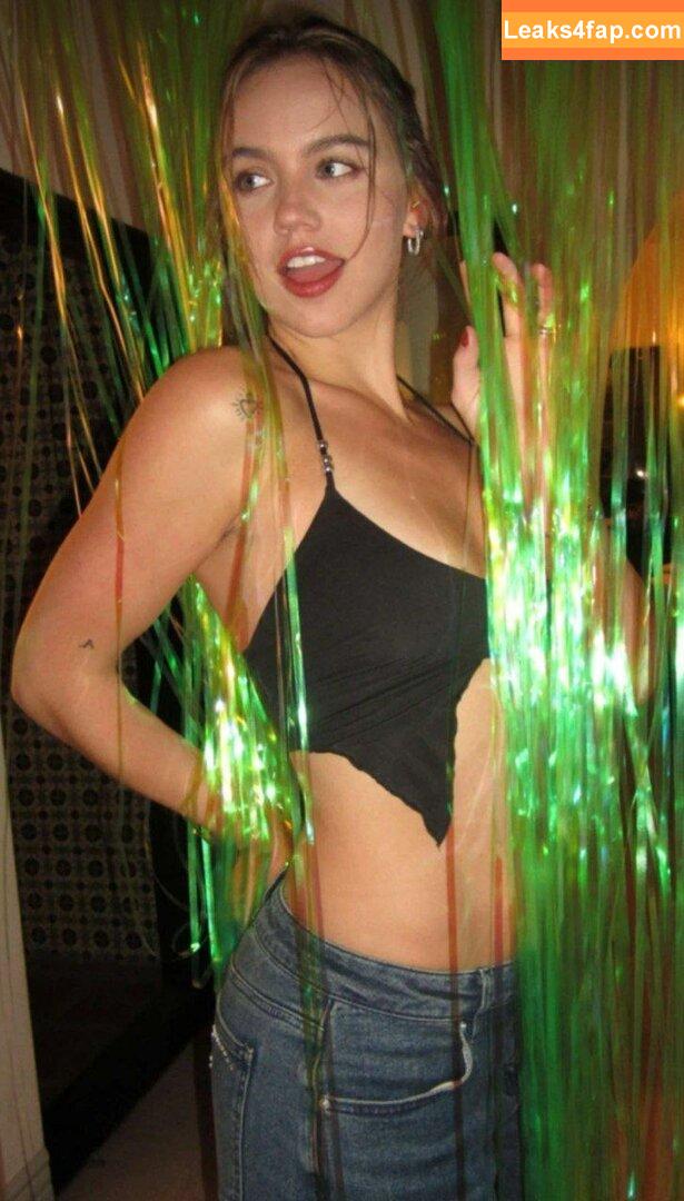 Emma Brooks / emma_brooks / emmabrooks leaked photo photo #2048