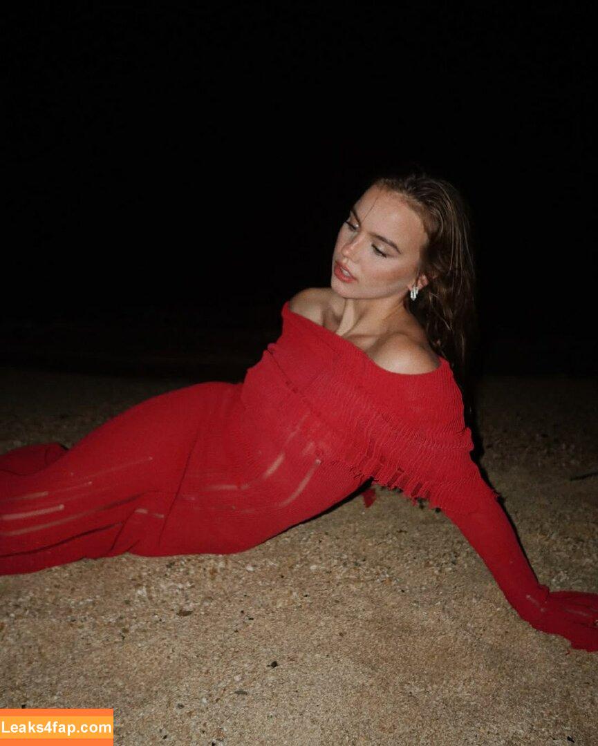 Emma Brooks / emma_brooks / emmabrooks leaked photo photo #2359