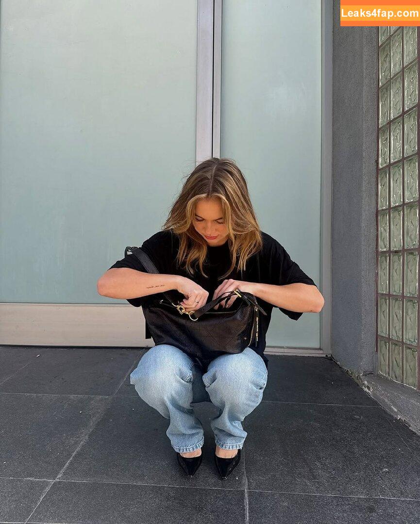 Emma Brooks / emma_brooks / emmabrooks leaked photo photo #2384