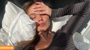 Emma Brooks photo #2013