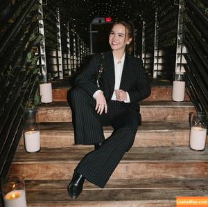 Emma Brooks photo #2017