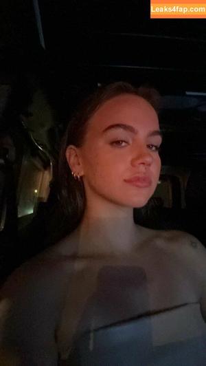 Emma Brooks photo #2087