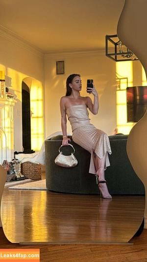 Emma Brooks photo #2088