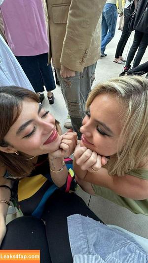 Emma Brooks photo #2106