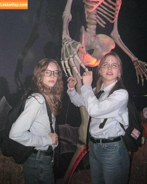 Emma Brooks фото #2145