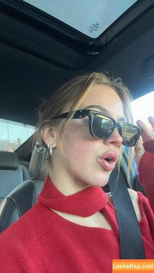 Emma Brooks фото #2324