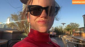 Emma Brooks фото #2326