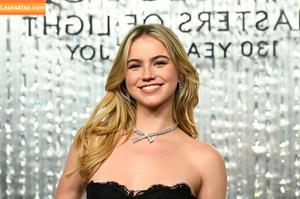 Emma Brooks photo #2615