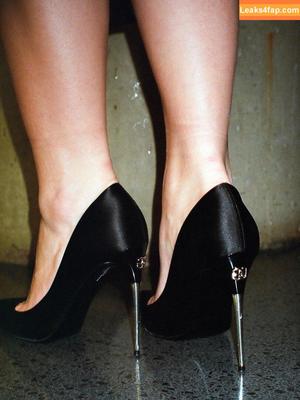 Emma Brooks photo #2652