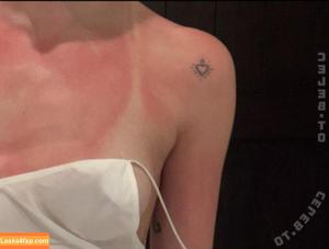 Emma Brooks photo #2671