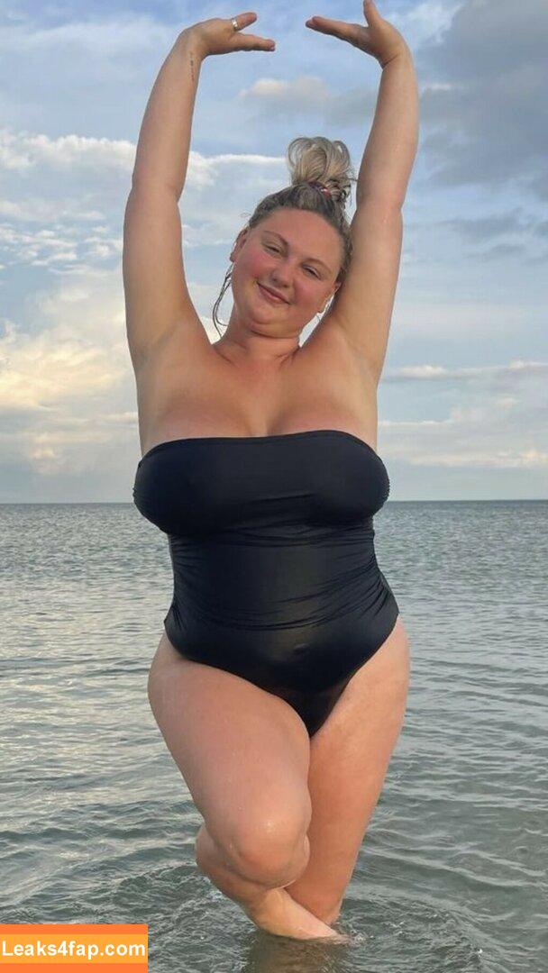 Emma Burzynski / emburzynskii leaked photo photo #0025