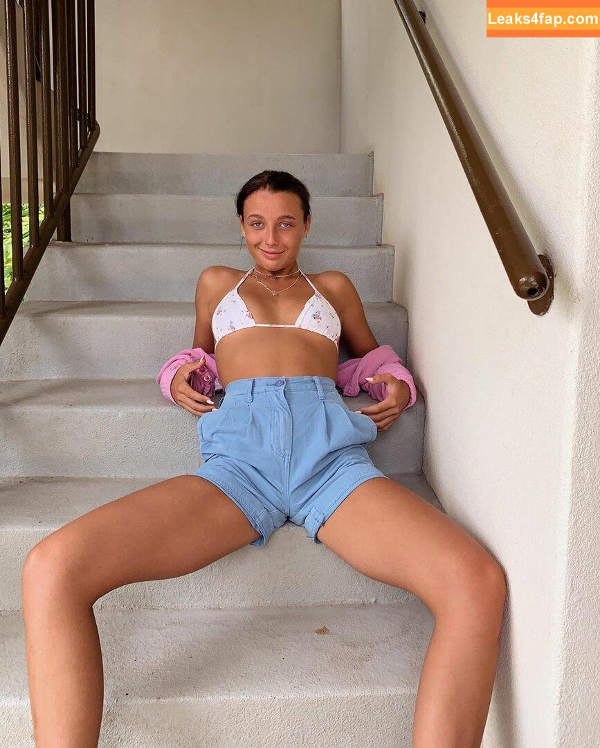 Emma Chamberlain / emmachamberlain / u95012320 leaked photo photo #0183