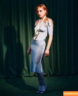 Emma Chamberlain photo #0504