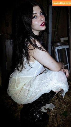 Emma Choice photo #0003