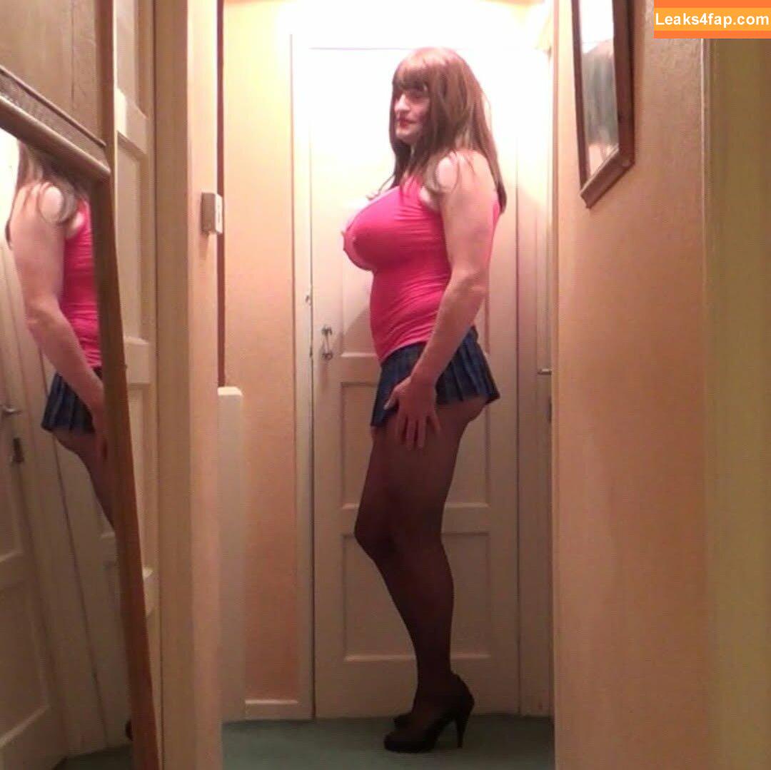 Emma Crossdresser / EmmaCrossdress / emma_crossdresser / https: / ohitsemmarose leaked photo photo #0021