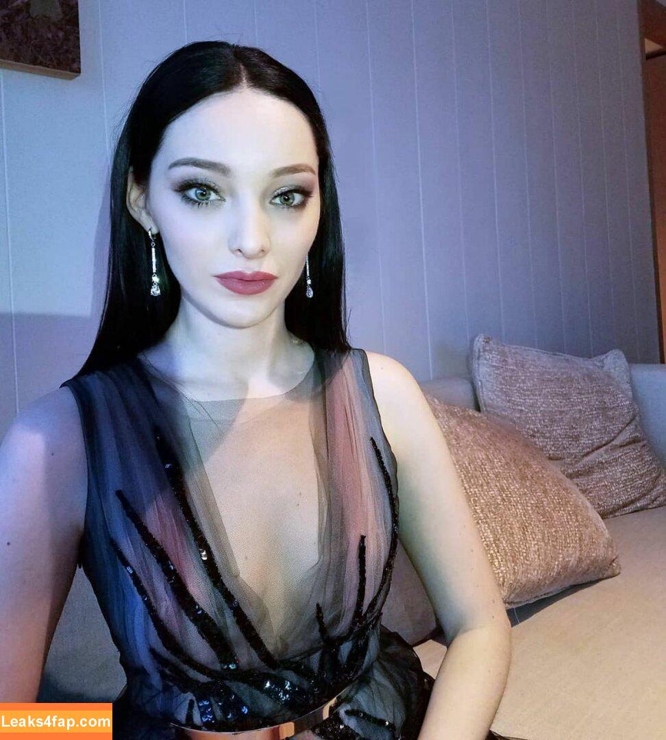 Emma Dumont / emmadumont leaked photo photo #0010