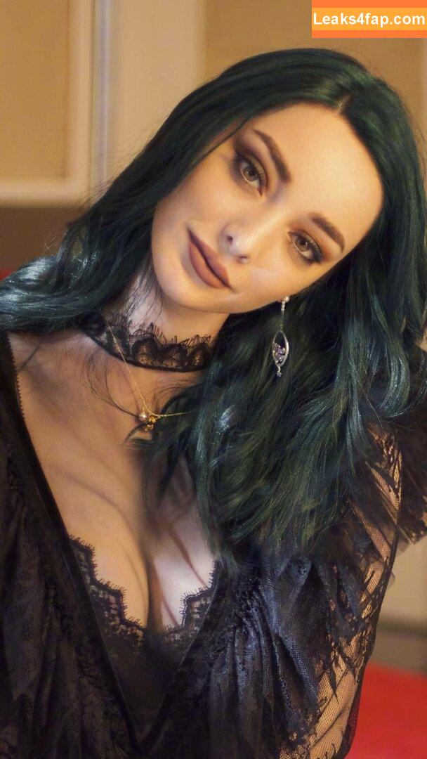 Emma Dumont / emmadumont слитое фото фото #0053