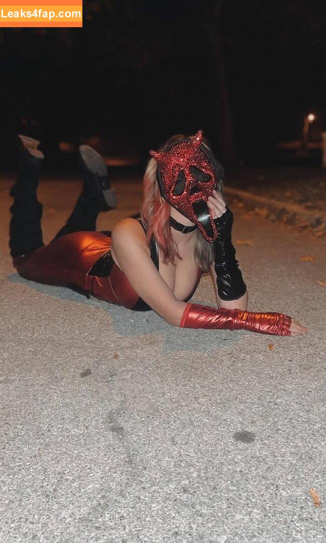 Emma Feathers / emmafeathers153 leaked photo photo #0001