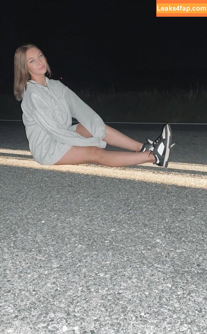 Emma Feathers / emmafeathers153 leaked photo photo #0012