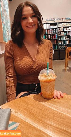 Emma Feathers photo #0009