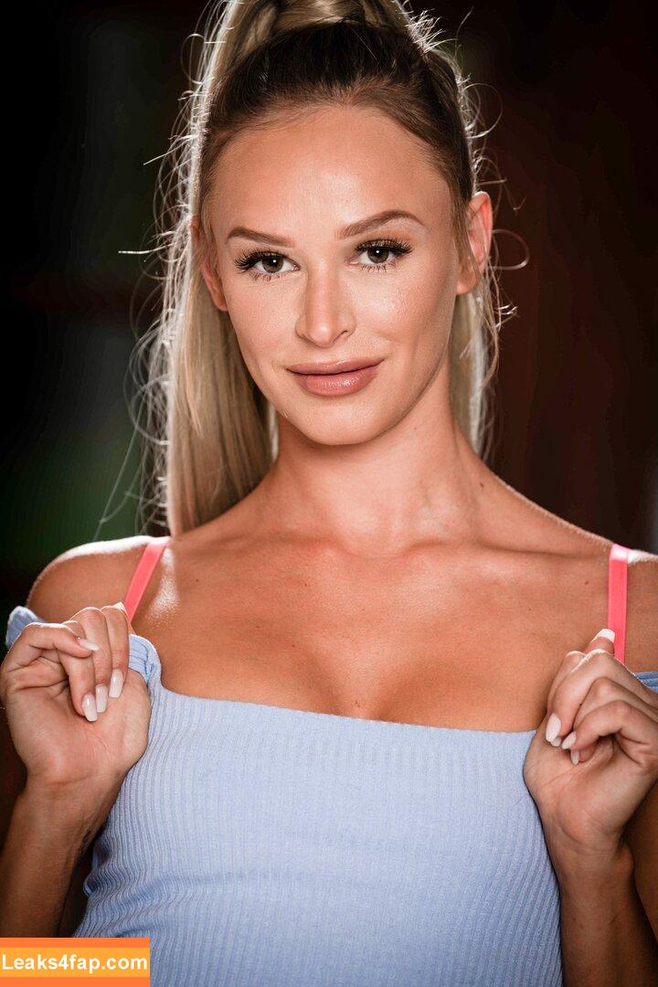 Emma Hix / EMMAHIXOFFICIAL / emmahix_xo leaked photo photo #1234