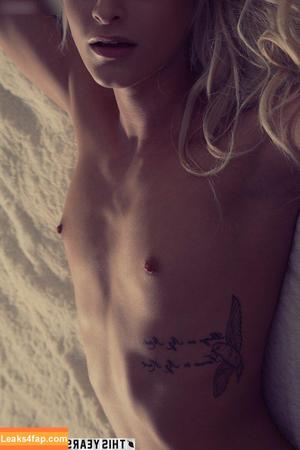 Emma Hix photo #1146