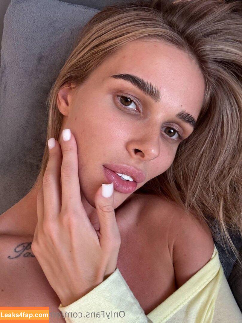 emma_is_hot / emma__is__hott leaked photo photo #0014