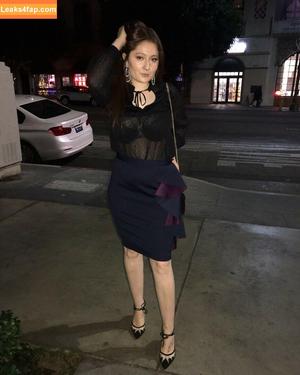 Emma Kenney photo #0016