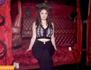 Emma Kenney photo #0318