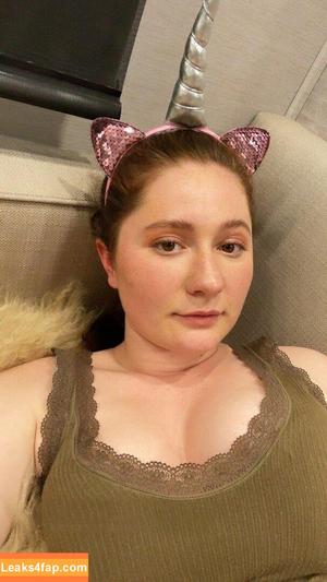 Emma Kenney photo #0350