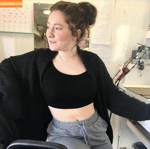 Emma Kenney photo #0401