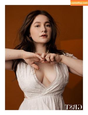 Emma Kenney photo #0405