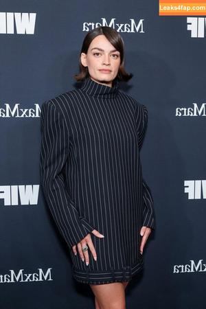 Emma Mackey photo #0193