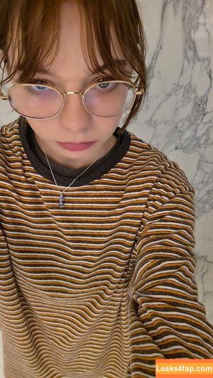 Emma Myers photo #0596