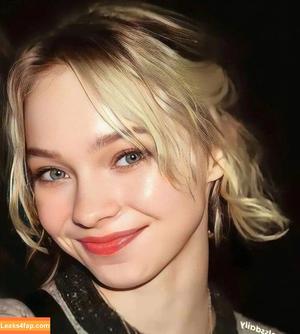 Emma Myers photo #0619