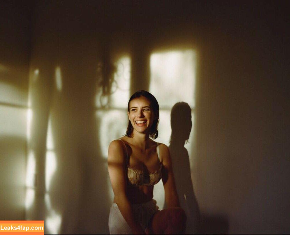 Emma Roberts / emmalee1996 / emmaroberts leaked photo photo #0197