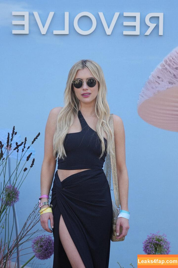 Emma Roberts / emmalee1996 / emmaroberts leaked photo photo #0309