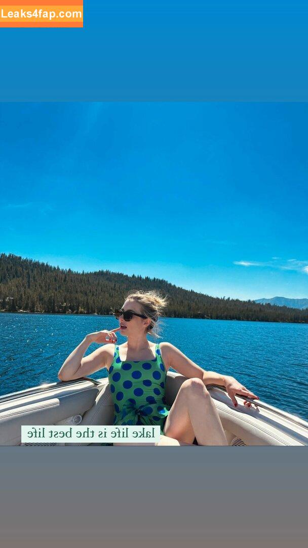 Emma Roberts / emmalee1996 / emmaroberts leaked photo photo #0394