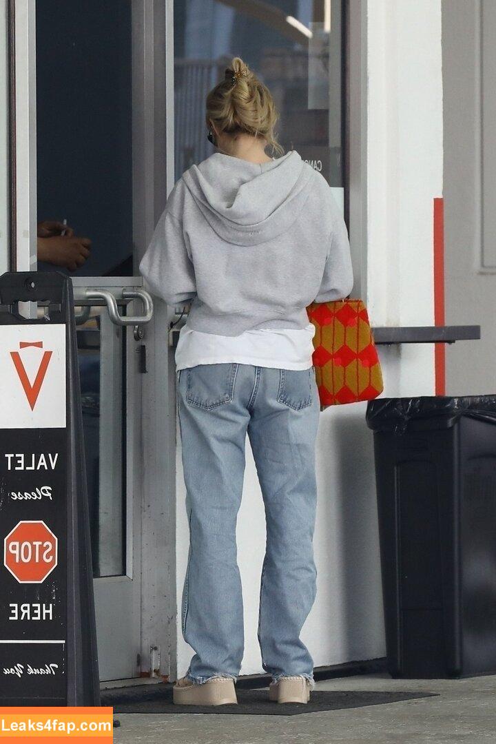 Emma Roberts / emmalee1996 / emmaroberts leaked photo photo #0657