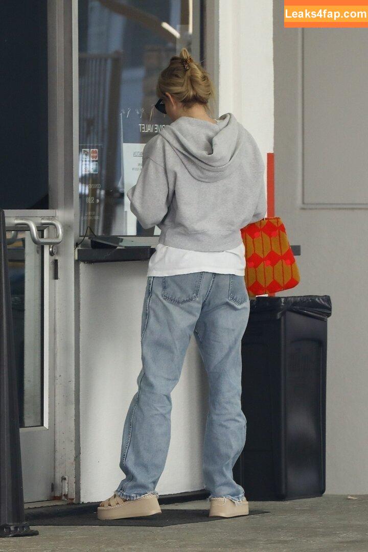 Emma Roberts / emmalee1996 / emmaroberts leaked photo photo #0659