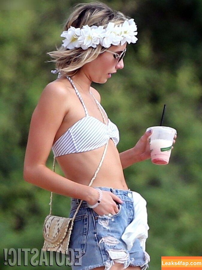 Emma Roberts / emmalee1996 / emmaroberts leaked photo photo #0695