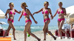 Emma Roberts photo #0053