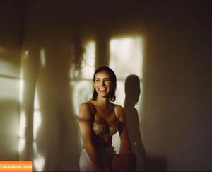 Emma Roberts photo #0197